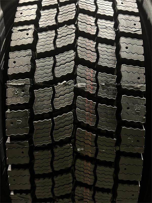 Malatesta Hot Retread Winter Drive J315 R22.5 X ET CB